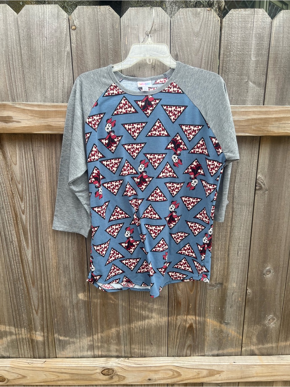 LuLaRoe Disney Randy Raglan Minnie Mouse Bow Print Size L